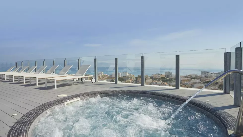 BG Tonga Tower Design Hotel & Suites