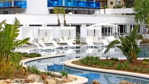 BG Tonga Tower Design Hotel & Suites