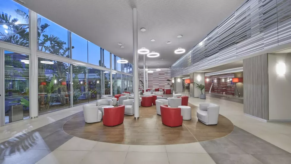 BG Tonga Tower Design Hotel & Suites