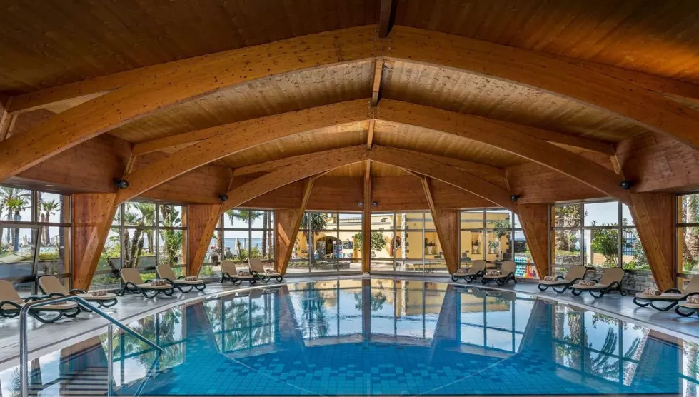 Viešbutis „ROYAL SAVOY“ (Madeira, Portugalija)