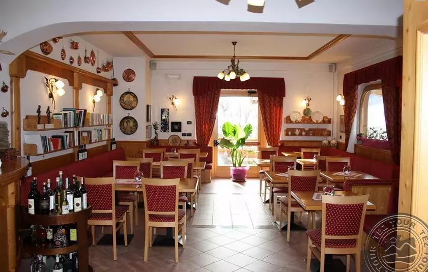Viešbutis „LA LOCANDA GARNI HOTEL & RESIDENCE (PINZOLO)“