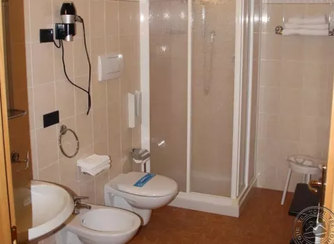 Viešbutis „LA LOCANDA GARNI HOTEL & RESIDENCE (PINZOLO)“