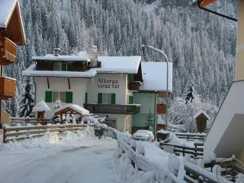 Viešbutis „VERDA VAL HOTEL“