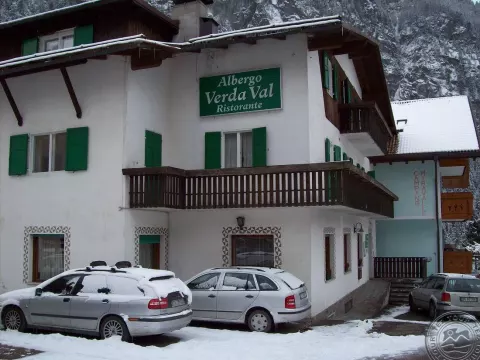 Viešbutis „VERDA VAL HOTEL“