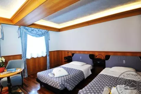 Viešbutis „ASTORIA GRAND HOTEL“