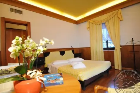 Viešbutis „ASTORIA GRAND HOTEL“