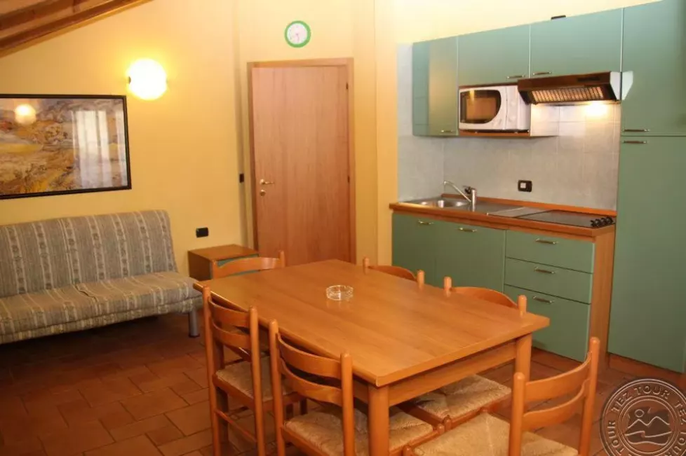 Viešbutis „LIVING CANTON APARTMENTS“