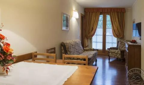 Viešbutis „HOLIDAYS DOLOMITI APARTMENT RESORT“