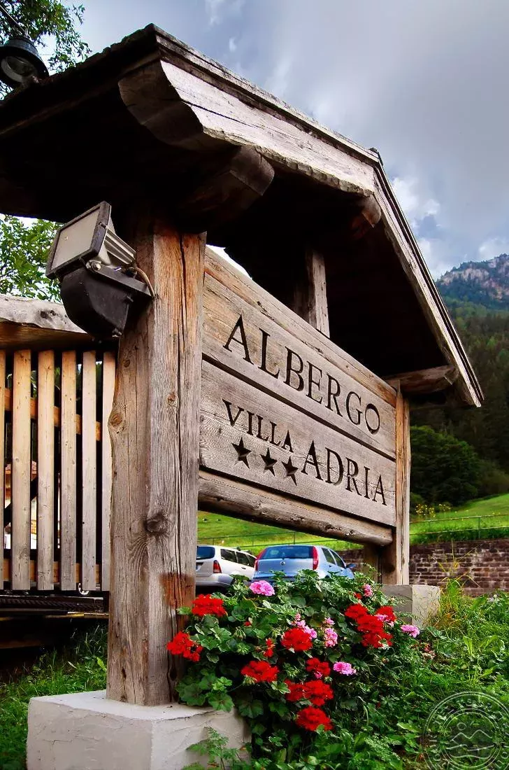 Viešbutis „VILLA ADRIA HOTEL“