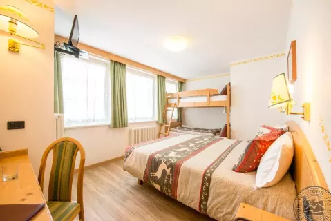 Viešbutis „VILLA ROSELLA HOTEL“