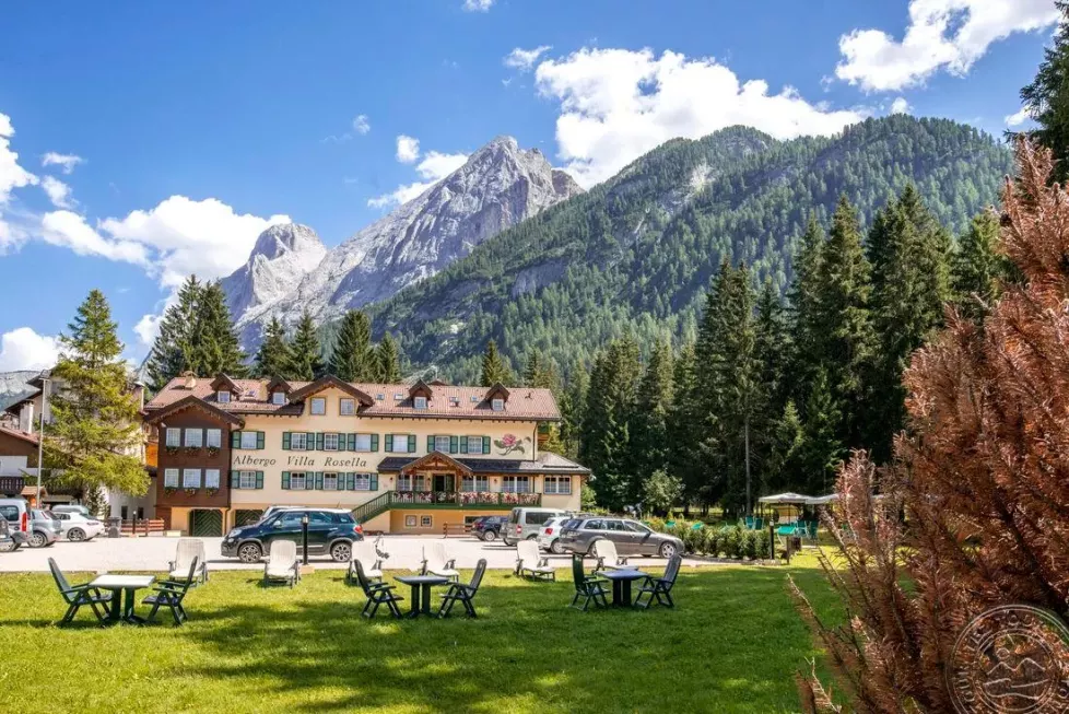 Viešbutis „VILLA ROSELLA HOTEL“