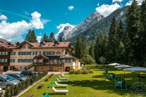 Viešbutis „VILLA ROSELLA HOTEL“