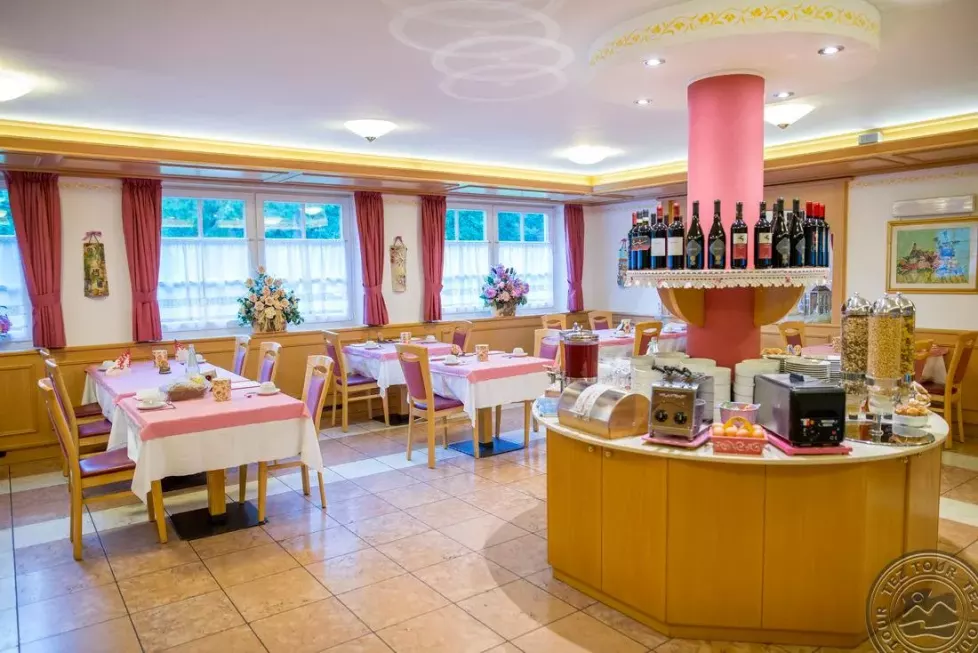 Viešbutis „VILLA ROSELLA HOTEL“