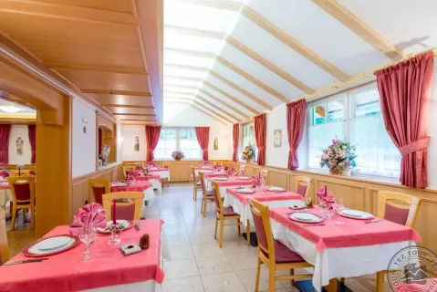 Viešbutis „VILLA ROSELLA HOTEL“