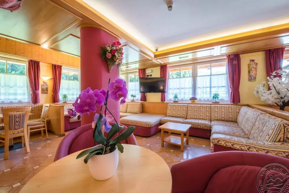 Viešbutis „VILLA ROSELLA HOTEL“