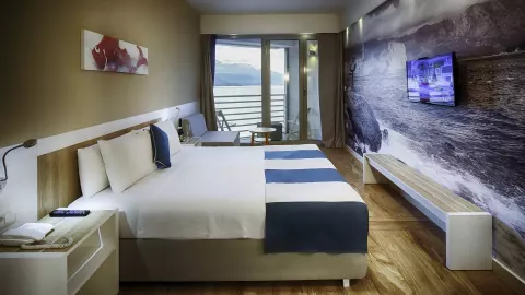 Viešbutis „CARINE HOTEL DELFIN“ (Bijela, Tivatas, Juodkalnija)