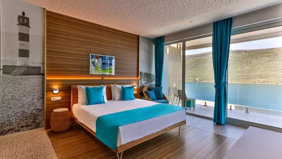 Viešbutis „CARINE HOTEL KUMBOR“ (Kumboras, Tivatas, Juodkalnija)