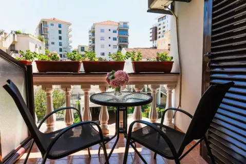 Viešbutis „DVOR KORNIC BY AYCON“ (Budva, Tivatas, Juodkalnija)