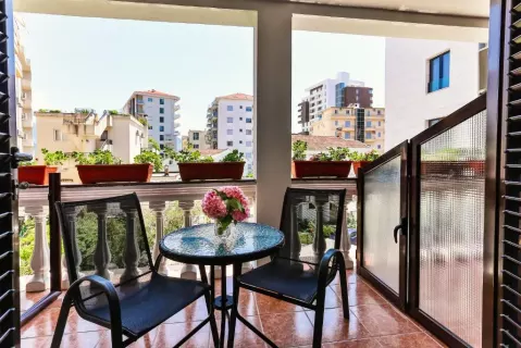 Viešbutis „DVOR KORNIC BY AYCON“ (Budva, Tivatas, Juodkalnija)