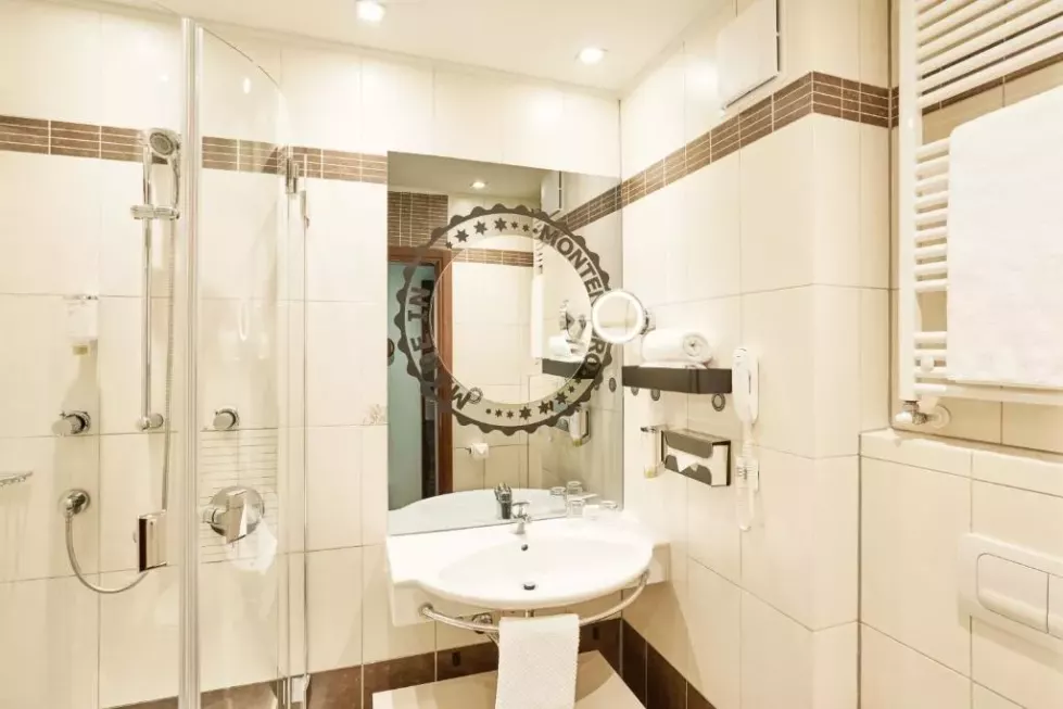 Viešbutis „EUROSTARS QUEEN OF MONTENEGRO“ (Bečiči, Tivatas, Juodkalnija)