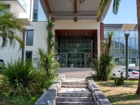 Viešbutis „EUROSTARS QUEEN OF MONTENEGRO“ (Bečiči, Tivatas, Juodkalnija)