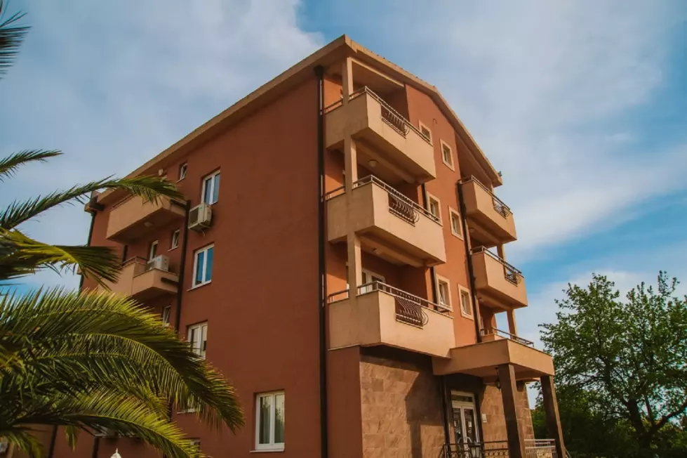 Viešbutis „FINESO“ (Budva, Tivatas, Juodkalnija)