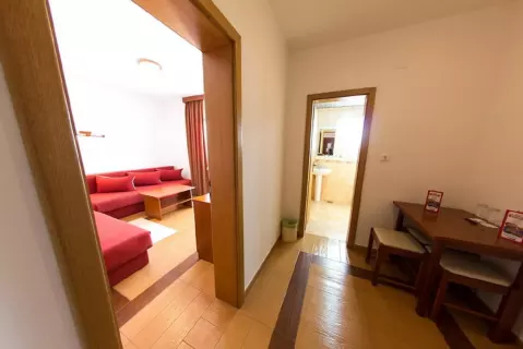 Viešbutis „FINESO“ (Budva, Tivatas, Juodkalnija)