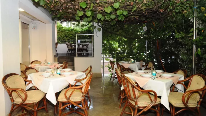 Viešbutis „HOTEL ANITA BECICI“ (Bečiči, Tivatas, Juodkalnija)