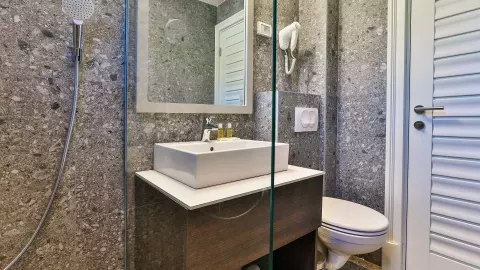 Viešbutis „HOTEL BONO BY AYCON“ (Bečiči, Tivatas, Juodkalnija)