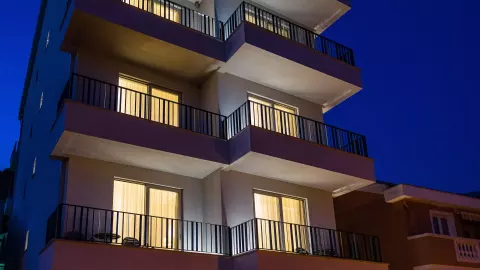 Viešbutis „HOTEL BONO BY AYCON“ (Bečiči, Tivatas, Juodkalnija)