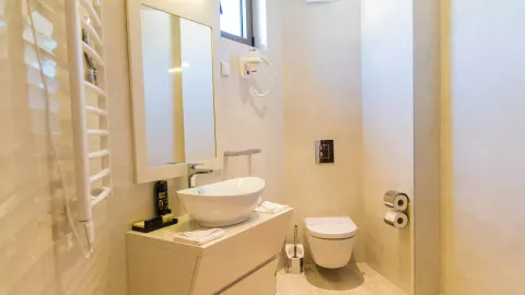 Viešbutis „HOTEL KADMO BY AYCON“ (Budva, Tivatas, Juodkalnija)