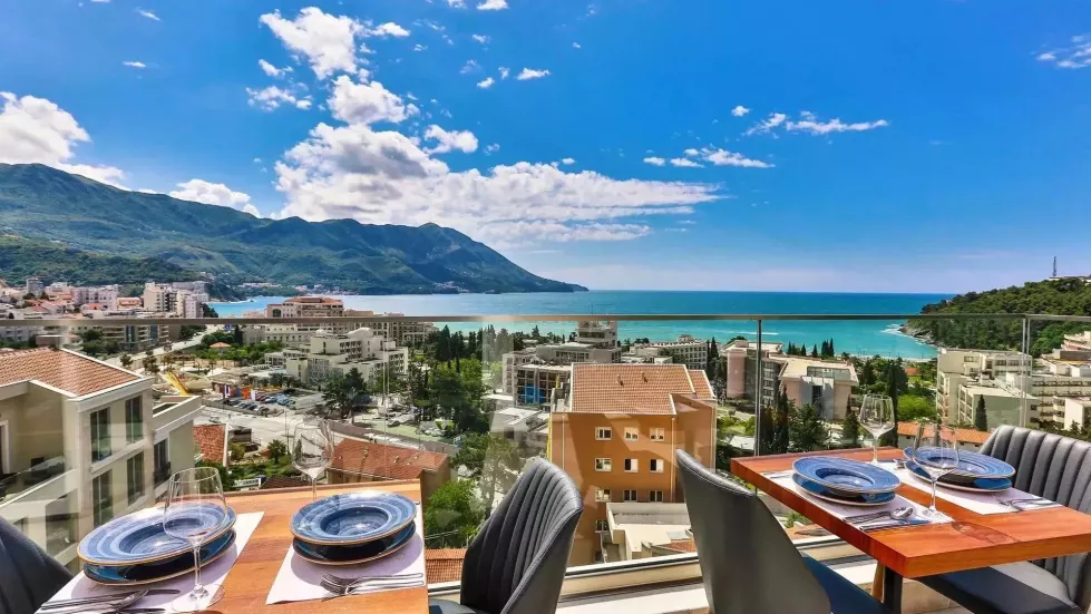 Viešbutis „HOTEL LUSSO MARE BY AYCON“ (Bečiči, Tivatas, Juodkalnija)