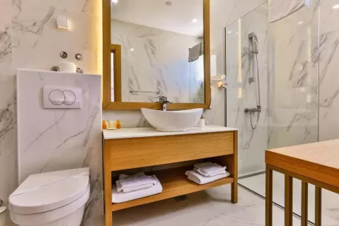Viešbutis „HOTEL LUSSO MARE BY AYCON“ (Bečiči, Tivatas, Juodkalnija)