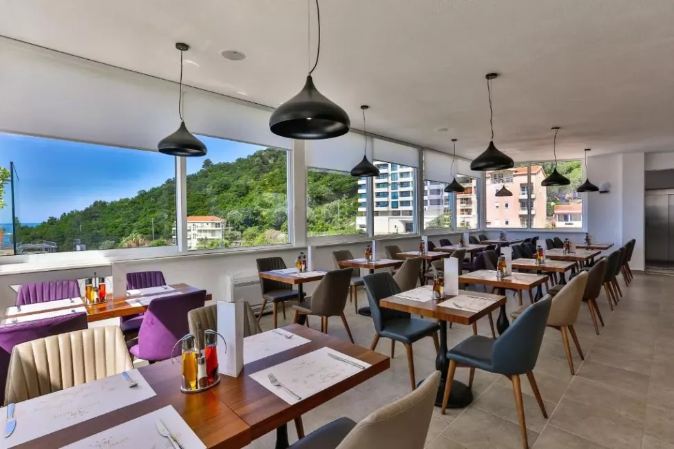 Viešbutis „HOTEL LUSSO MARE BY AYCON“ (Bečiči, Tivatas, Juodkalnija)