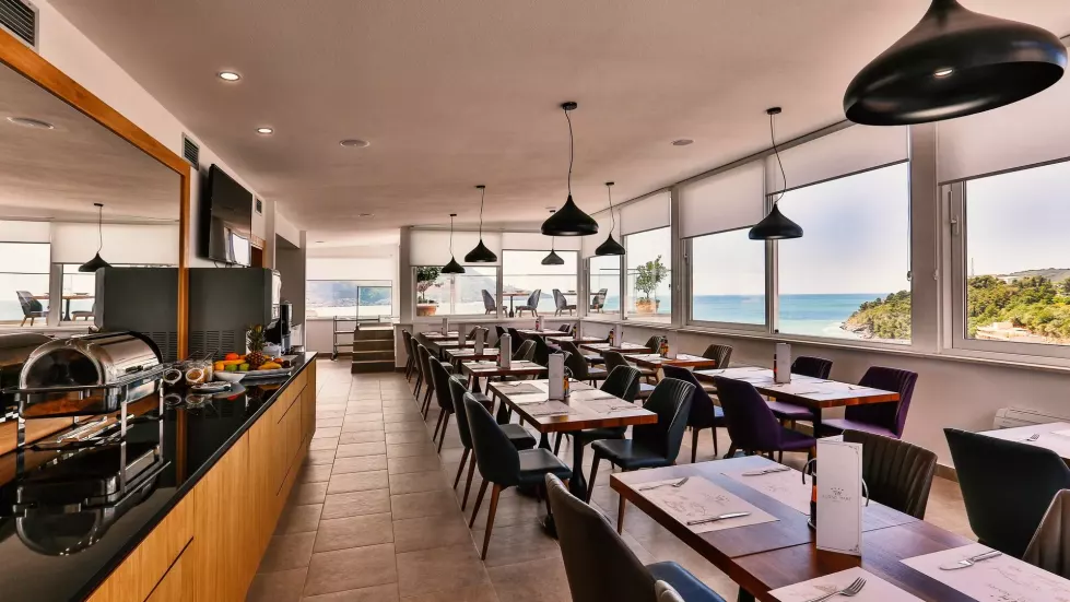 Viešbutis „HOTEL LUSSO MARE BY AYCON“ (Bečiči, Tivatas, Juodkalnija)