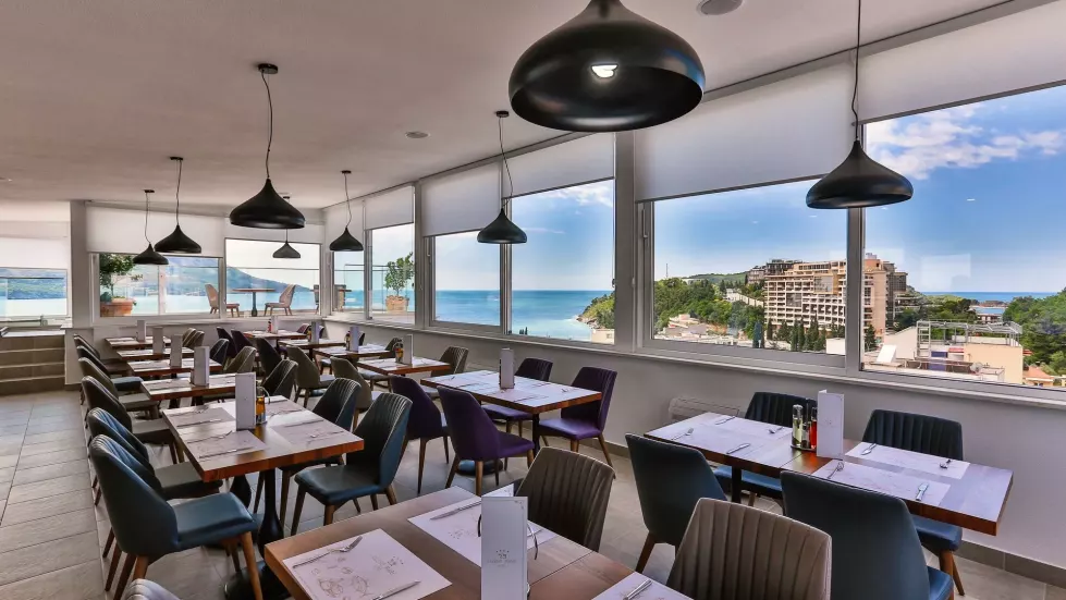 Viešbutis „HOTEL LUSSO MARE BY AYCON“ (Bečiči, Tivatas, Juodkalnija)