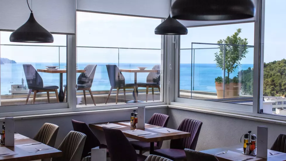 Viešbutis „HOTEL LUSSO MARE BY AYCON“ (Bečiči, Tivatas, Juodkalnija)