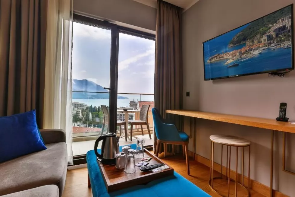 Viešbutis „HOTEL LUSSO MARE BY AYCON“ (Bečiči, Tivatas, Juodkalnija)