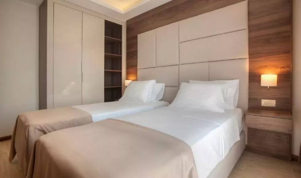 Viešbutis „HOTEL TWELVE BY AYCON“ (Budva, Tivatas, Juodkalnija)