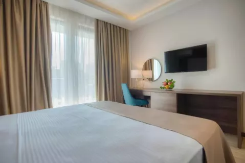 Viešbutis „HOTEL TWELVE BY AYCON“ (Budva, Tivatas, Juodkalnija)
