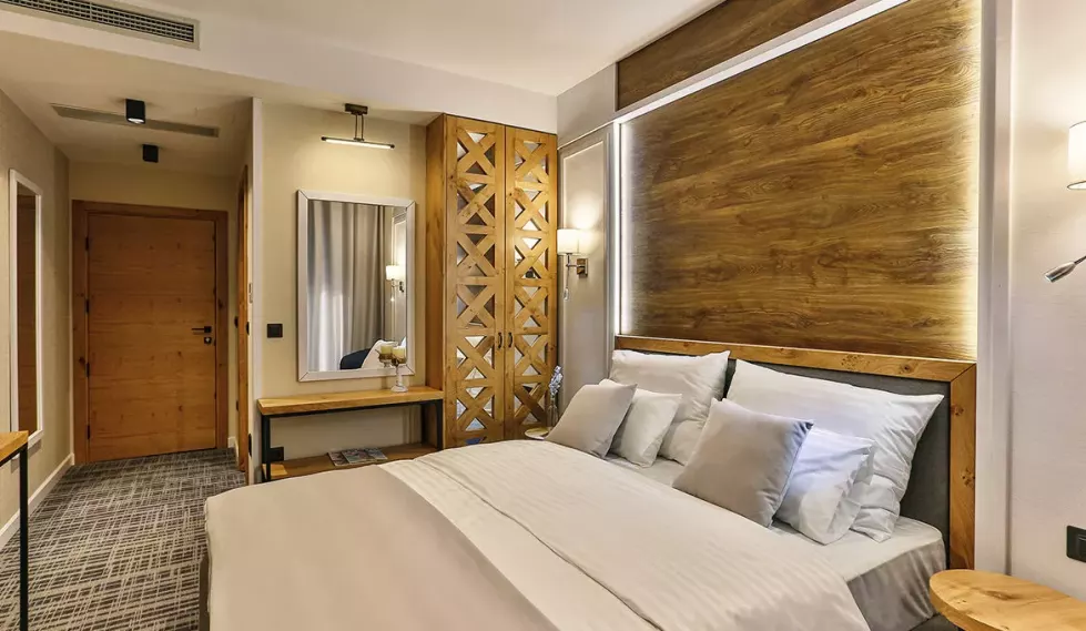 Viešbutis „TATE BY AYCON“ (Budva, Tivatas, Juodkalnija)