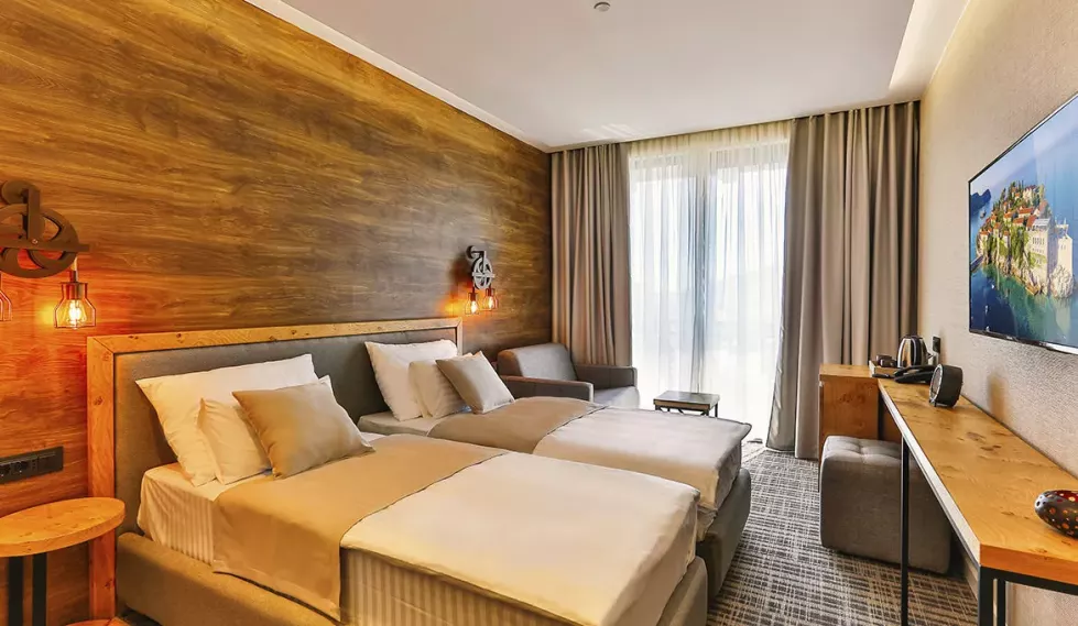 Viešbutis „TATE BY AYCON“ (Budva, Tivatas, Juodkalnija)