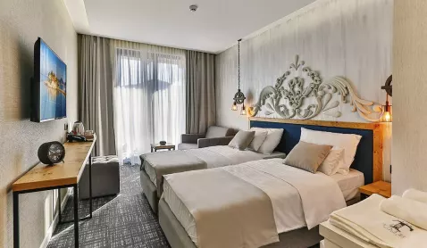 Viešbutis „TATE BY AYCON“ (Budva, Tivatas, Juodkalnija)