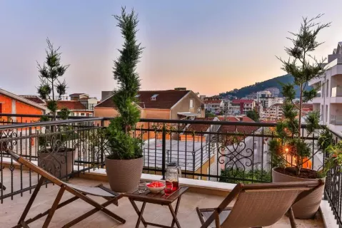 Viešbutis „TATE BY AYCON“ (Budva, Tivatas, Juodkalnija)