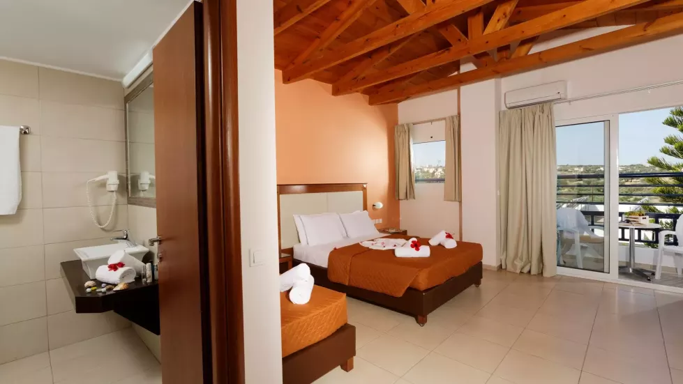 Viešbutis „AGRABELLA“ (Chersonisas, Kreta, Graikija)