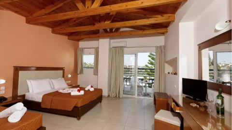 Viešbutis „AGRABELLA“ (Chersonisas, Kreta, Graikija)