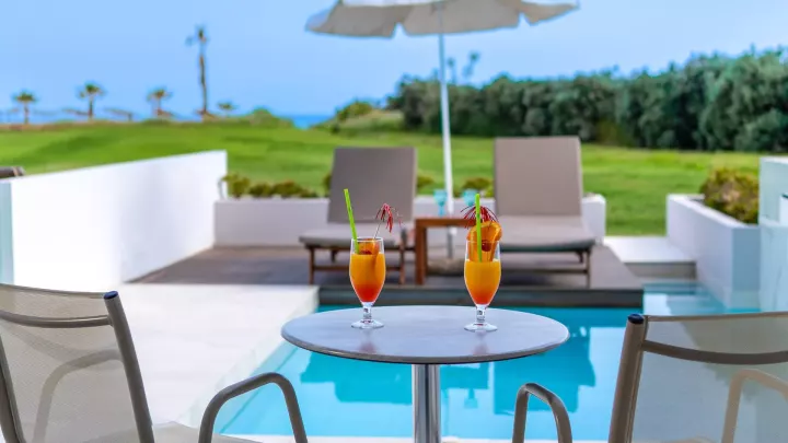 Viešbutis „DELFINA TROPIC BEACH“ (Georgioupolis, Kreta, Graikija)