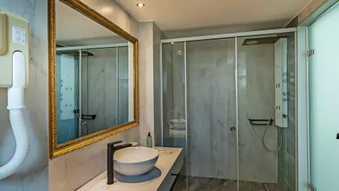 Viešbutis „DELFINA TROPIC BEACH“ (Georgioupolis, Kreta, Graikija)