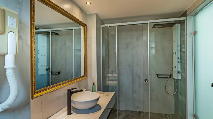 Viešbutis „DELFINA TROPIC BEACH“ (Georgioupolis, Kreta, Graikija)