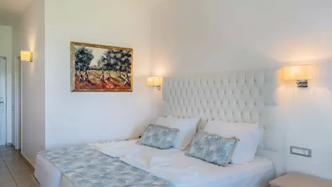 Viešbutis „DELFINA TROPIC BEACH“ (Georgioupolis, Kreta, Graikija)